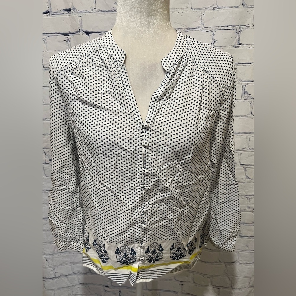 Lucky brand ladies button-down Navy/Yellow silky top shirt size small
